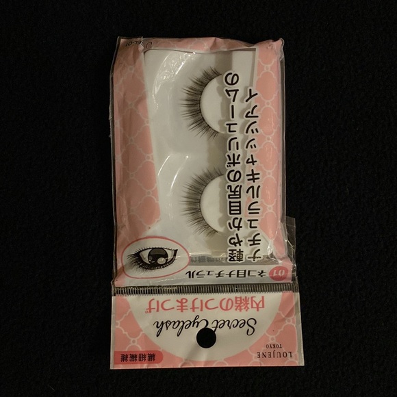 Loujene - Secret false eyelashes - Picture 2 of 2